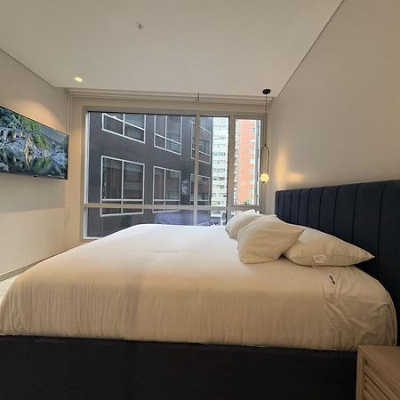 Le Parc Residences With Hotel Services Кито Екстериор снимка