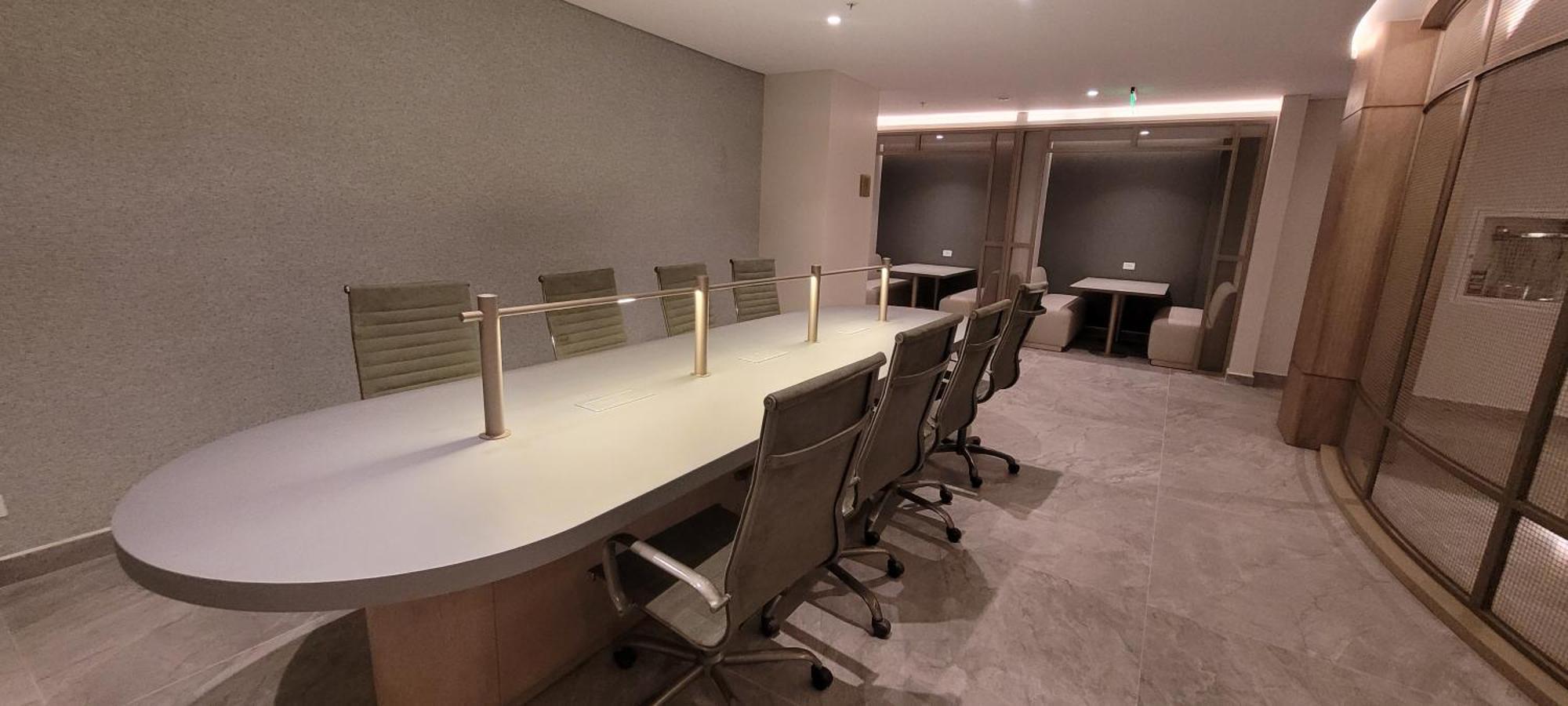 Le Parc Residences With Hotel Services Кито Екстериор снимка