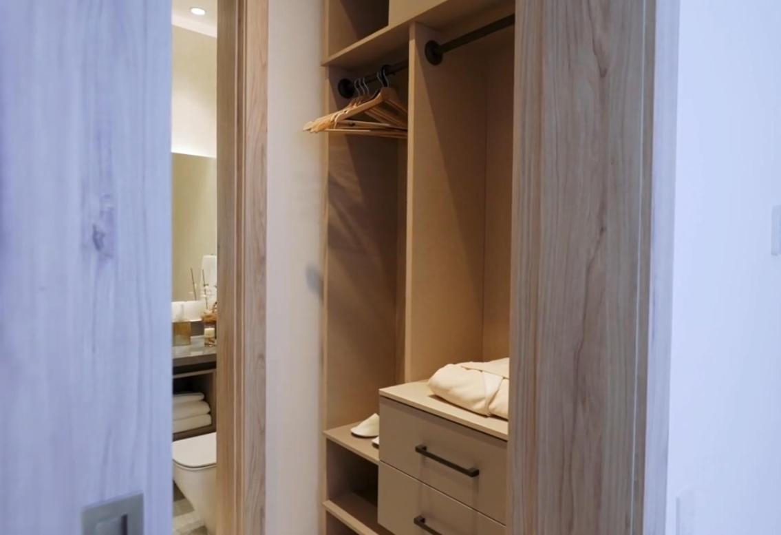 Le Parc Residences With Hotel Services Кито Екстериор снимка