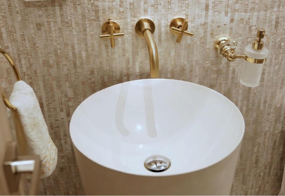 Le Parc Residences With Hotel Services Кито Екстериор снимка