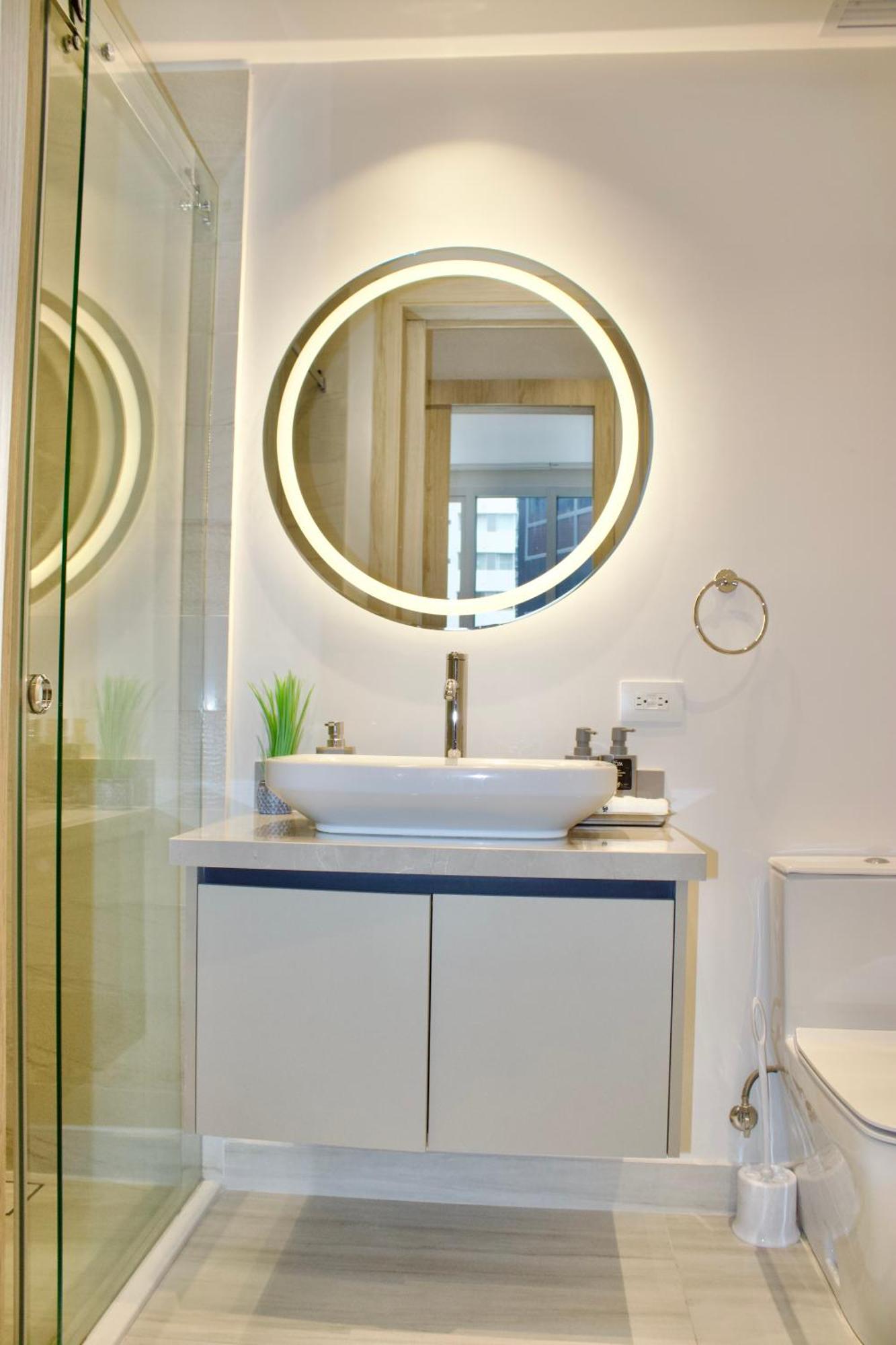 Le Parc Residences With Hotel Services Кито Екстериор снимка