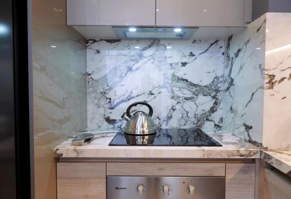 Le Parc Residences With Hotel Services Кито Екстериор снимка