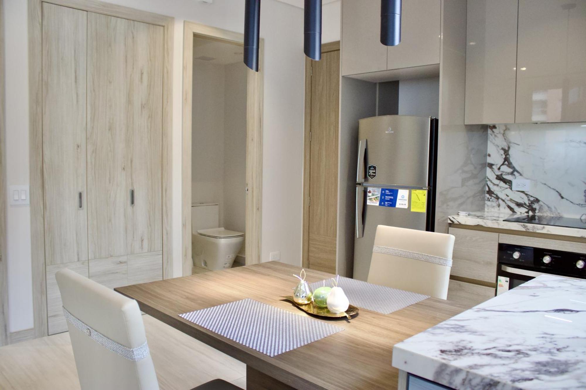Le Parc Residences With Hotel Services Кито Екстериор снимка