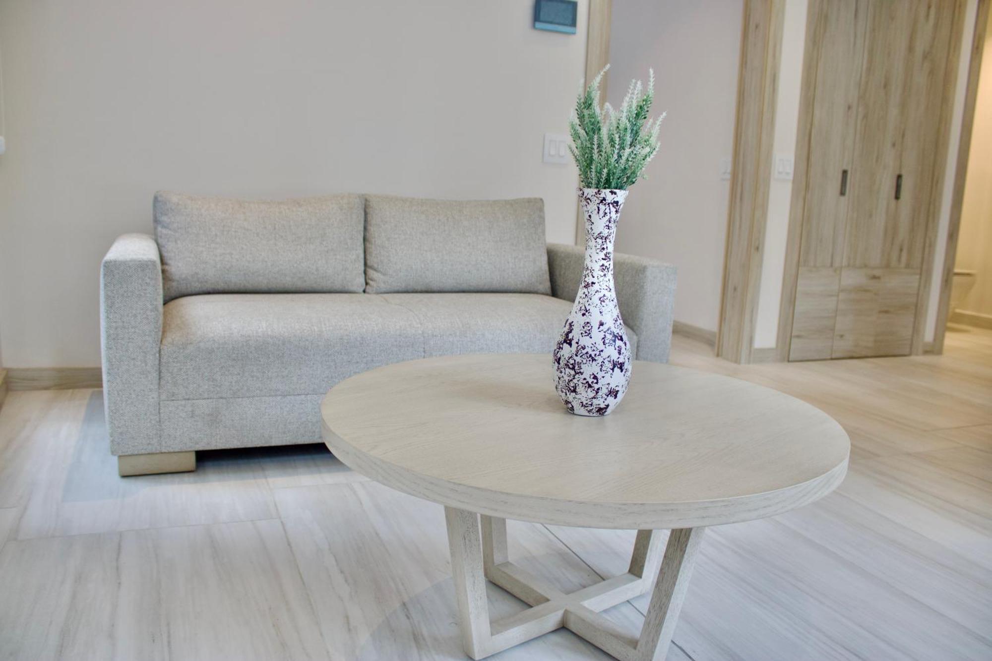 Le Parc Residences With Hotel Services Кито Екстериор снимка